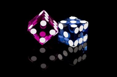 Live dealer studio with multiple camera feeds showing a blackjack table on grend303